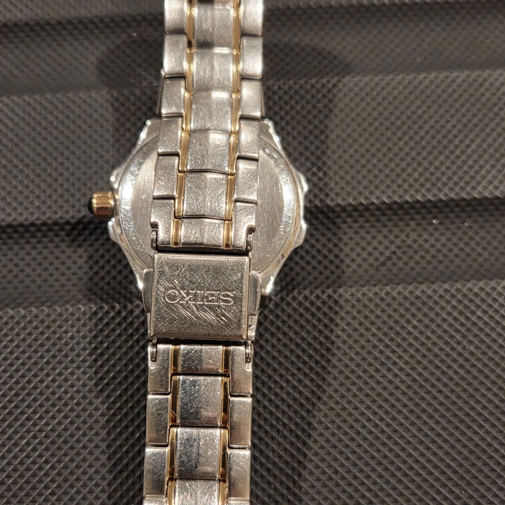 Seiko Women's Silver and Gold Watch - Picture 10 of 10